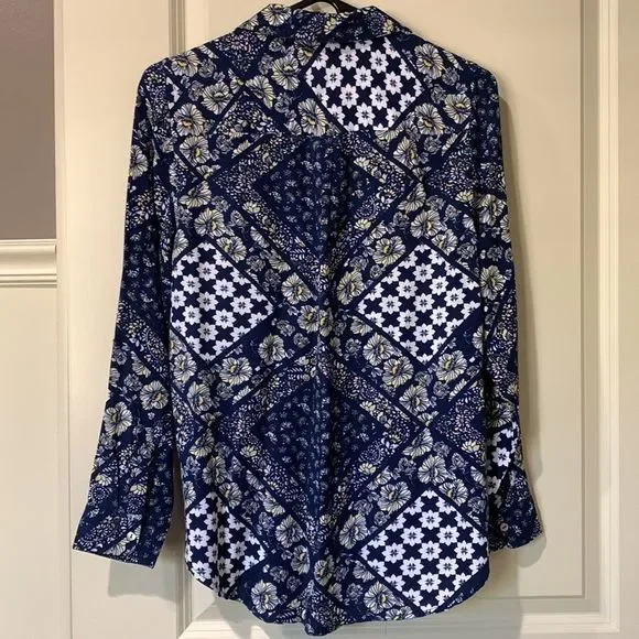 Intro PM Long Sleeve Button down blouse navy and white pattern - Picture 4 of 4